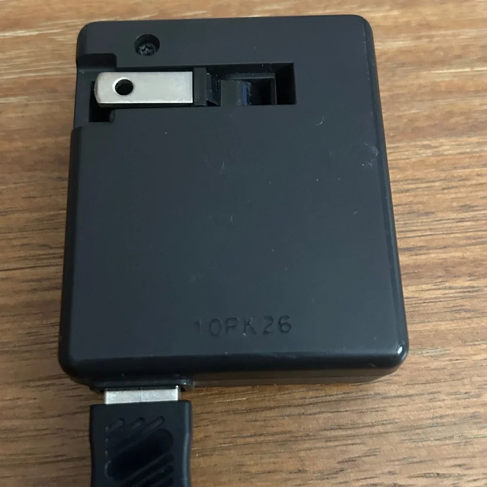 Nikon EH-68 P AC Adapter Charger w/USB cable Camera Power Adapter